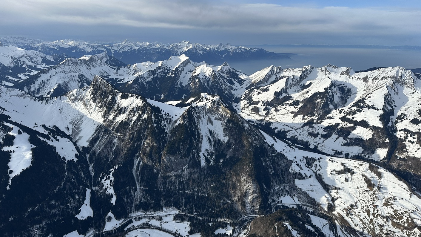 Warum eine Heissluftballonfahrt im Winter überraschend romantisch ist